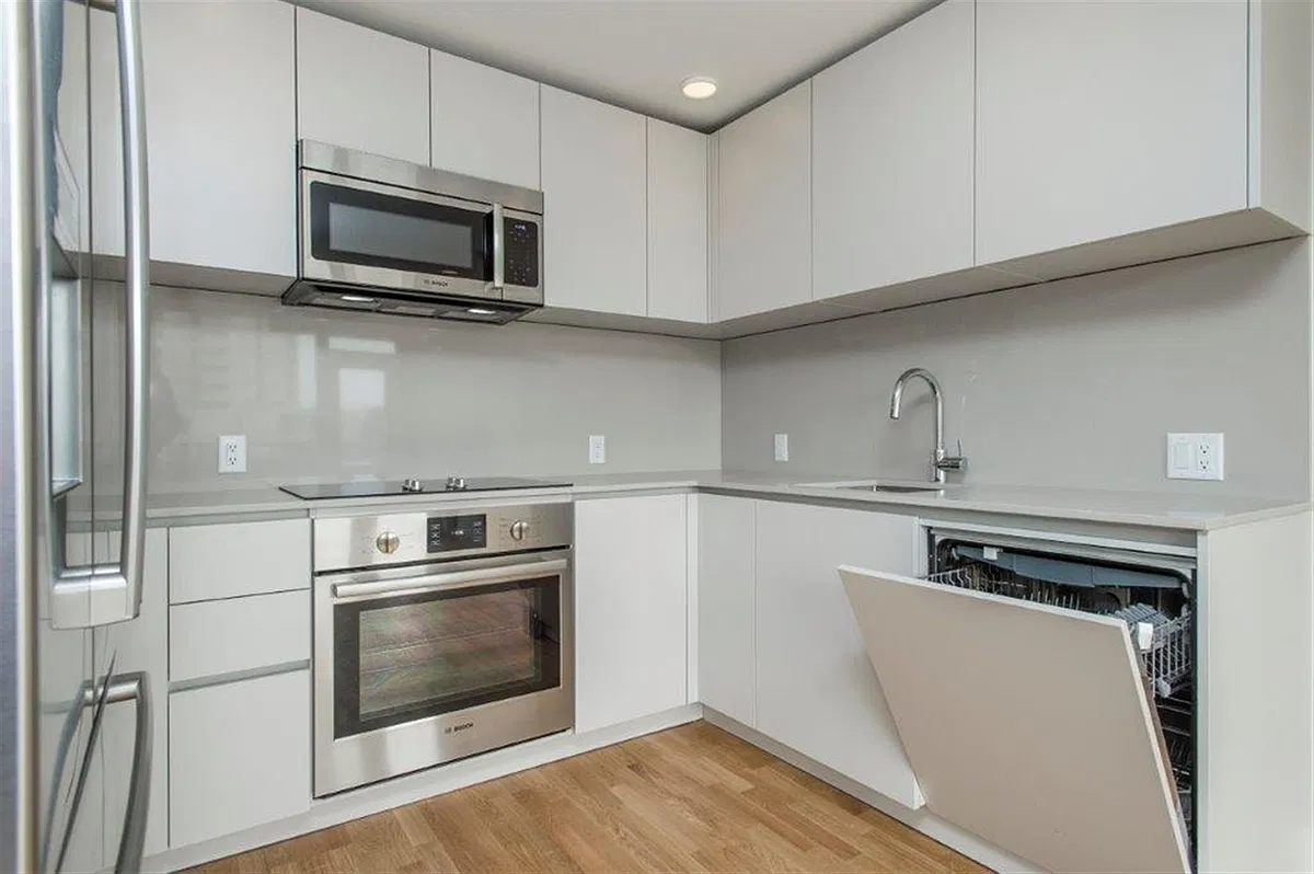 Building Photo - 335 Harvard St #5