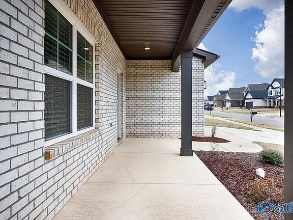 5th image of 15 Hemingway Rd