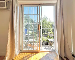 Rented by Doorway NYC, LLC