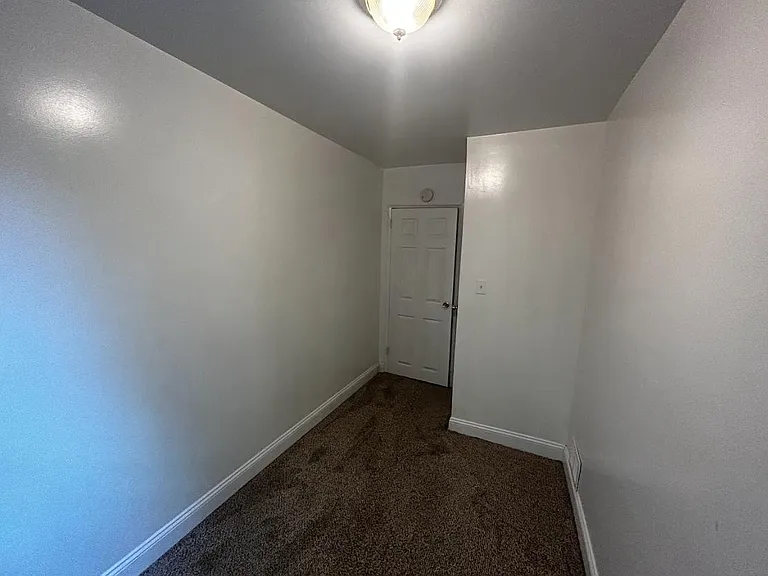830 Montpelier St — Photo 21