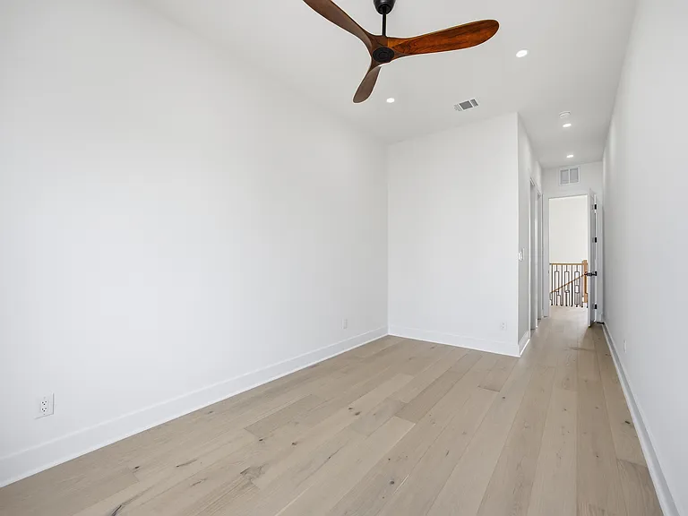 4222 Munger Ave — Photo 40