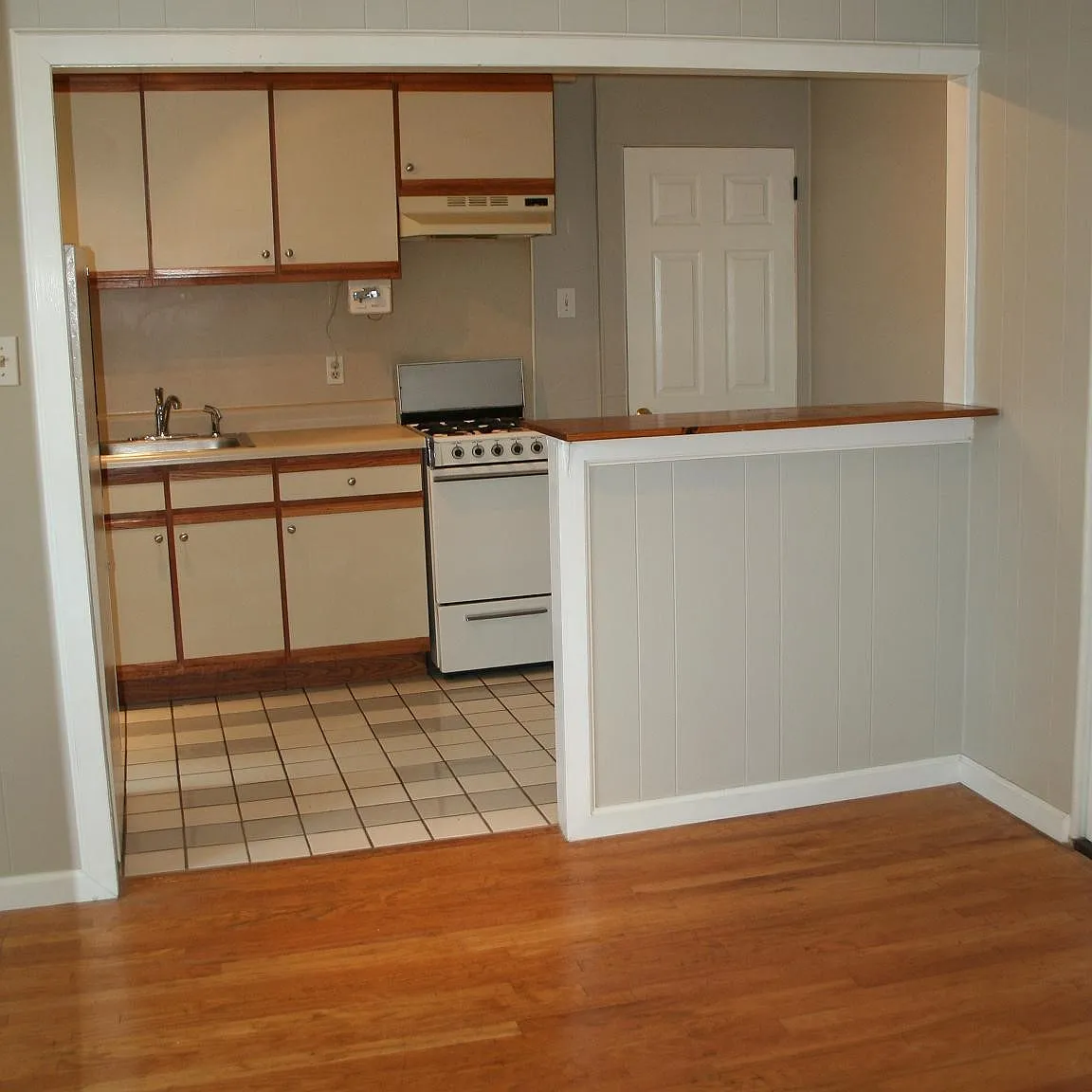 1 bed, 600 sqft, $890 — Photo 3