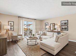 8436 Hague Rd #16, Indianapolis, IN 46256