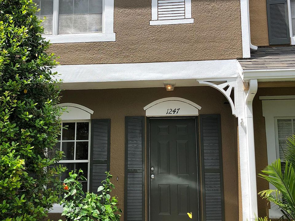 1st image of 1247 Throckmorton Dr