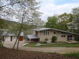 902 Ridgeway Cir, Talladega, AL 35160