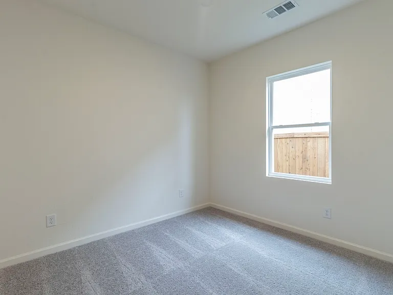 1888 Everglades Dr — Photo 15