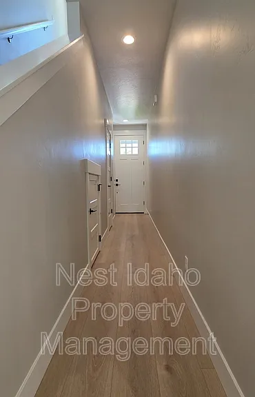 1939 N Danish Ln — Photo 2