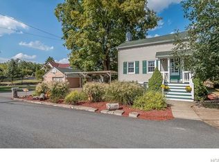 4 Watson Ln, Washingtonville, NY 10992