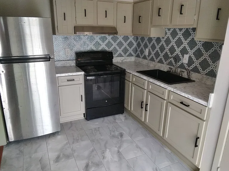 5670 Encino Cv — Photo 13