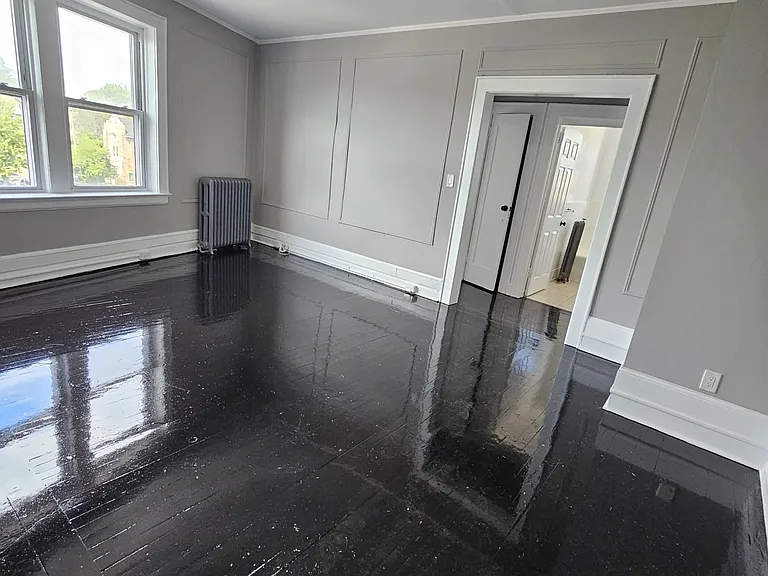 784 Clinton Ave #4H — Photo 3