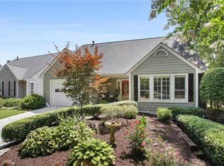 10 Mill Pond Rd, Roswell, GA 30076