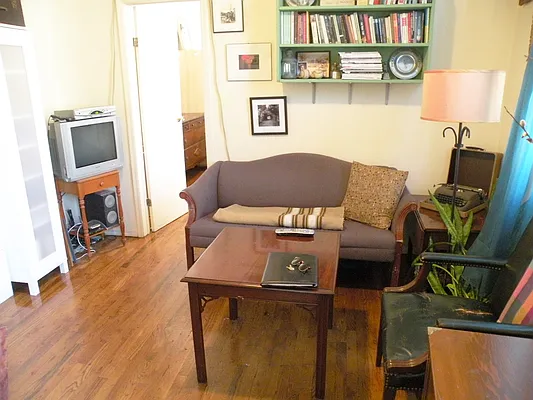 Rented by Nolita Group | media 25