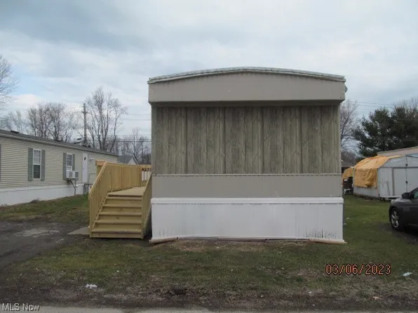 137 Marilyn Dr, Madison, OH 44057