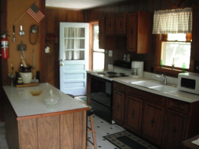 2nd image of 512 Rainbow Mountain Rd
