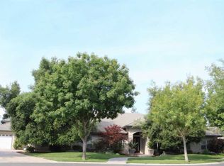 6825 W Grove Ave, Visalia, CA 93291