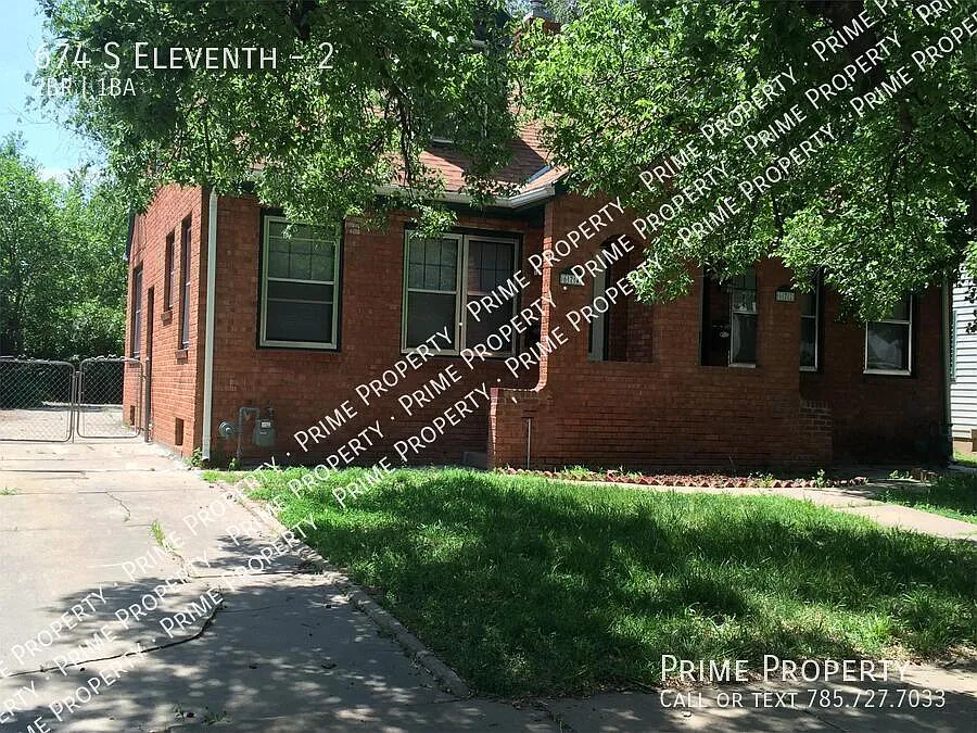 2 bed, 781 sqft, $700 — Photo 2