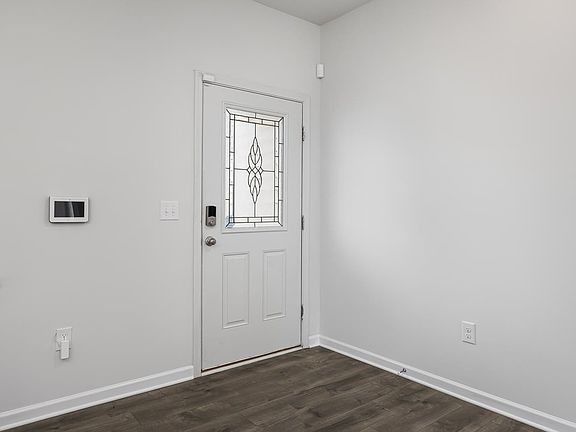 3rd image of 724 River Dell Townes Ave