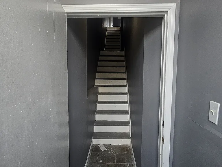 6433 Torresdale Ave #3 — Photo 4