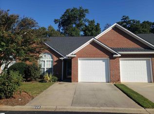 209 Dove Haven Dr, Simpsonville, SC 29681