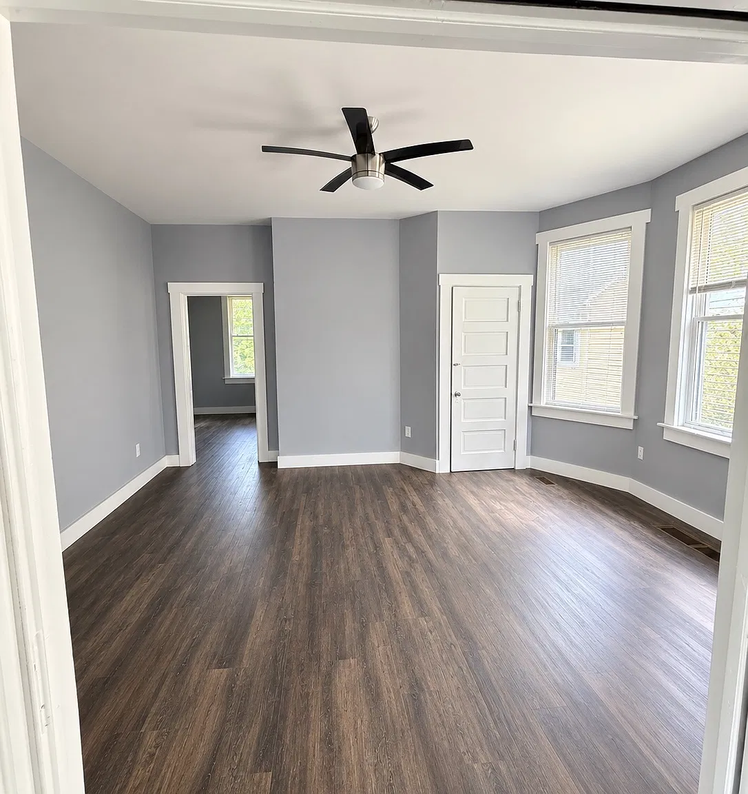 2018 Maple Ave — Photo 3