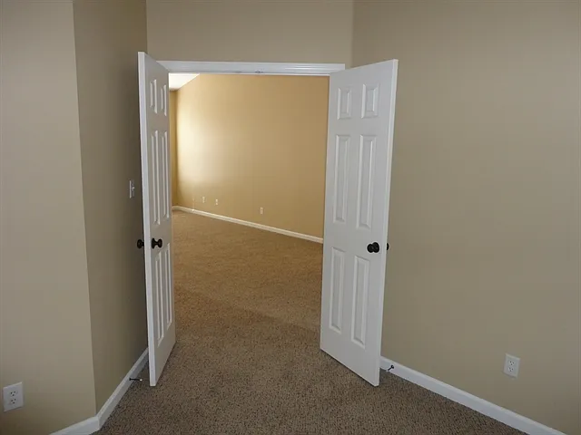 10401 Sand Creek Blvd — Photo 7