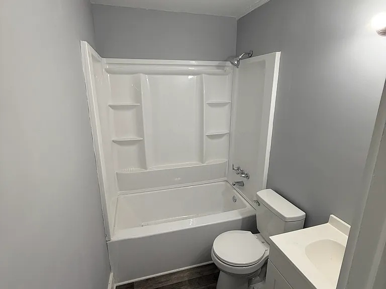 119 E 11th St #A — Photo 9