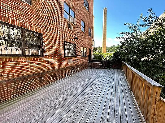 Rented by Bruma Realty LLC | media 15