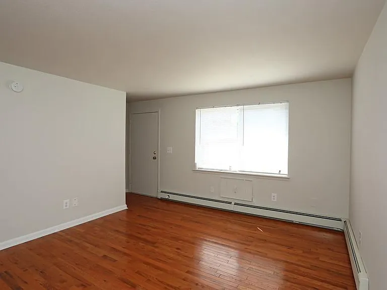 Parkside Apartments — Photo 13