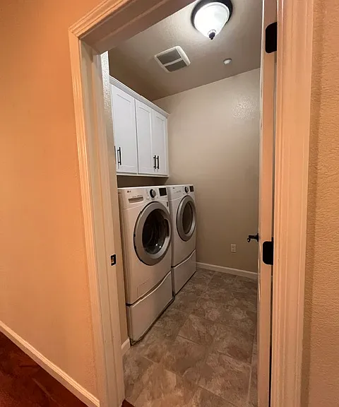 2413 Las Palomas Loop — Photo 12