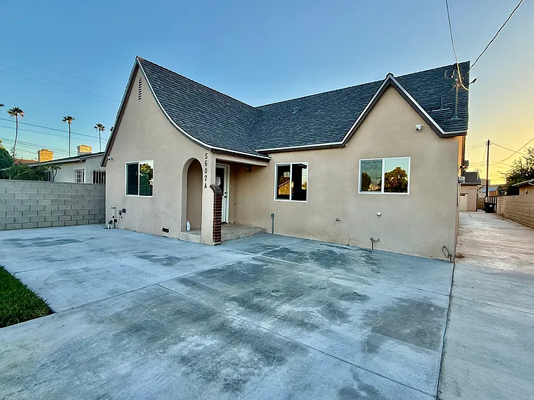 5607 N Muscatel Ave #A — Photo 2