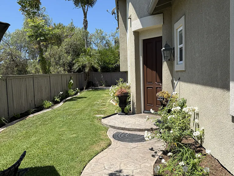6113 Paseo Tesoro — Photo 2