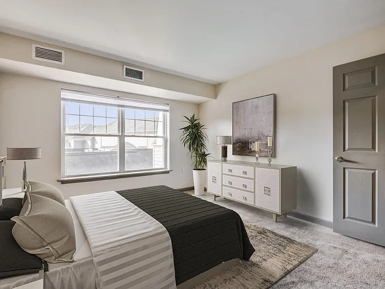 Greenwood Cove Apartment Homes — Photo 9