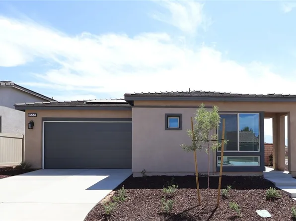 1566 Winding Sun Dr, Beaumont, CA 92223