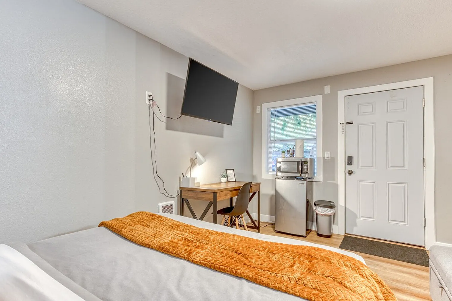 Studio, 1.0 bath, 290 sqft, $3,226 — Photo 3