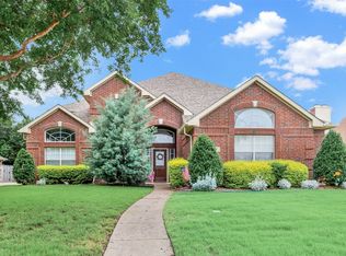 305 Shady Timbers Ln, Murphy, TX 75094
