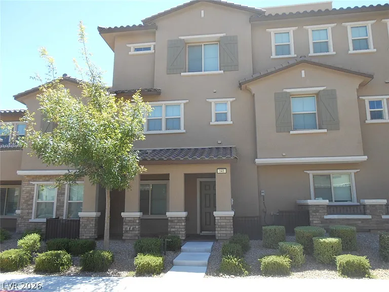 184 Petaluma Valley Dr — Photo 2