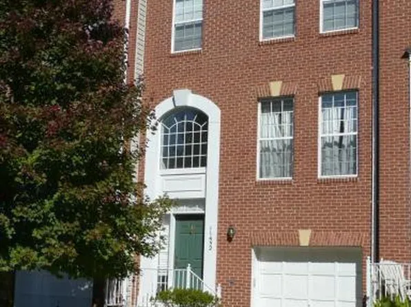 11452 Abner Ave, Fairfax, VA 22030