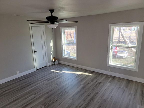 5th image of 723 S Elm St
