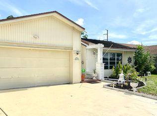 2699 SW 10th Dr, Deerfield Beach, FL 33442