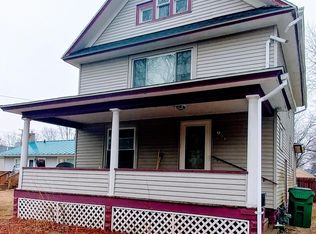 641 S Hooker Ave, Three Rivers, MI 49093