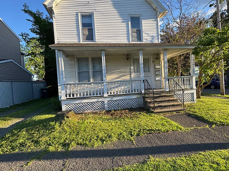 8 Old State Rd #2 — Photo 1