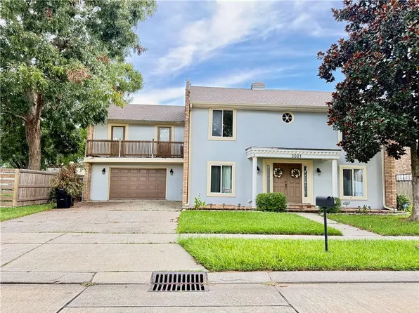 3001 Golden Dr, Chalmette, LA 70043