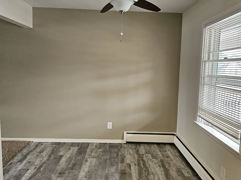 721 E Maple St #5 — Photo 2