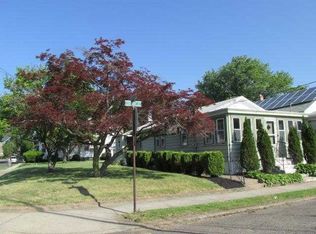 6 Lakeside Ave, Trenton, NJ 08610