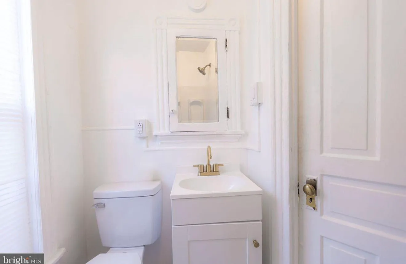 3 bed, $1,400 — Photo 1