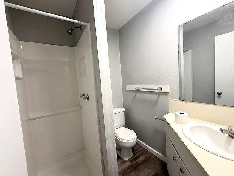 601 A St NW #8 — Photo 10