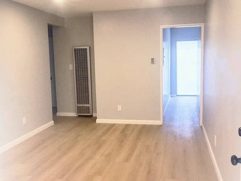 120 Bennett Ave #4 — Photo 2
