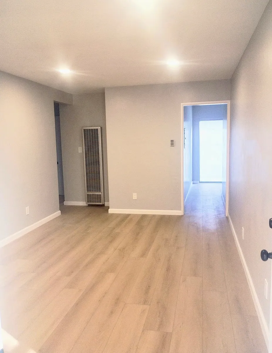 Building Photo - 120 Bennett Ave #4