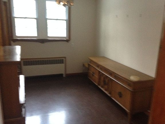 3rd image of 71 Boston Ave