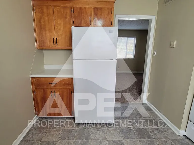 Springdale Apartments — Photo 36